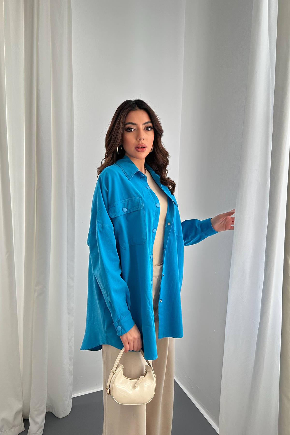 Wholesale Blue Double Pocket Flap Snap Shirt