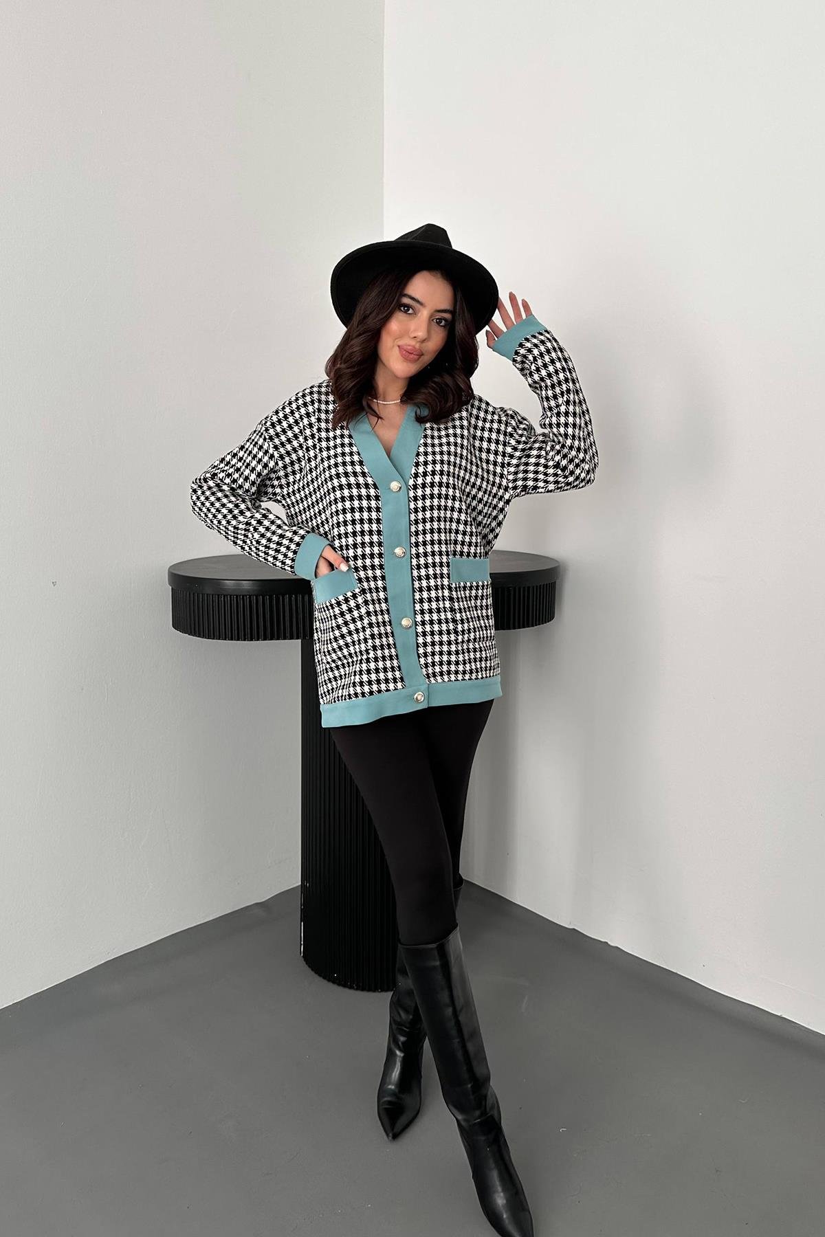 Wholesale Black Atlas Garnished Houndstooth Cardigan