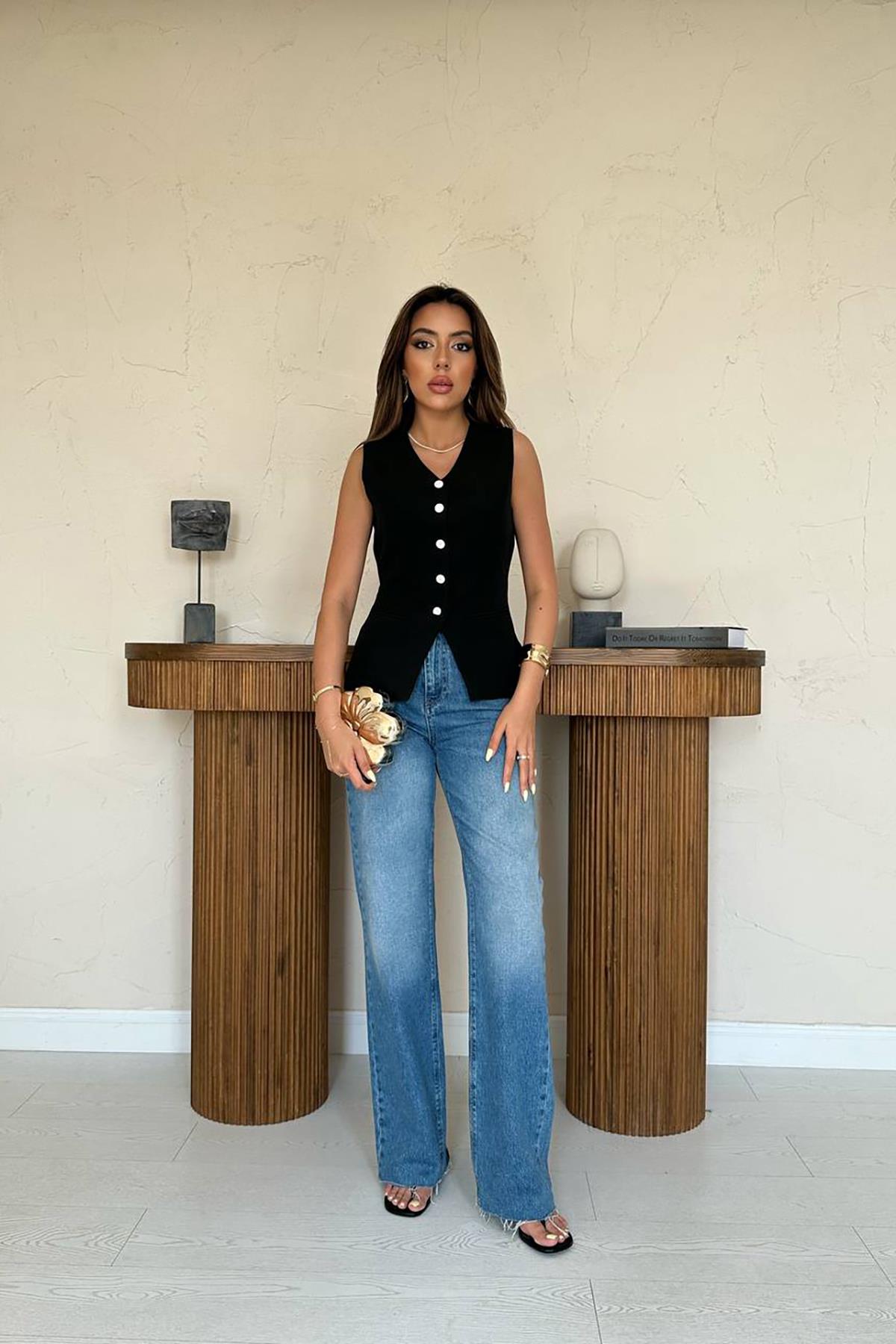 Toptan Siyah Belden Oturtma Detaylı Düğmeli Yelek