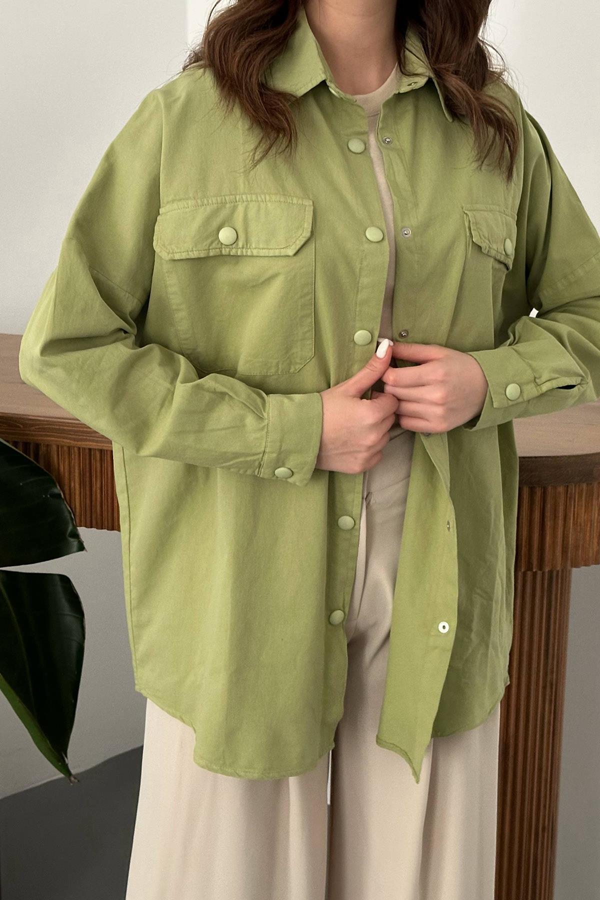 Wholesale Green Double Pocket Flap Snap Shirt