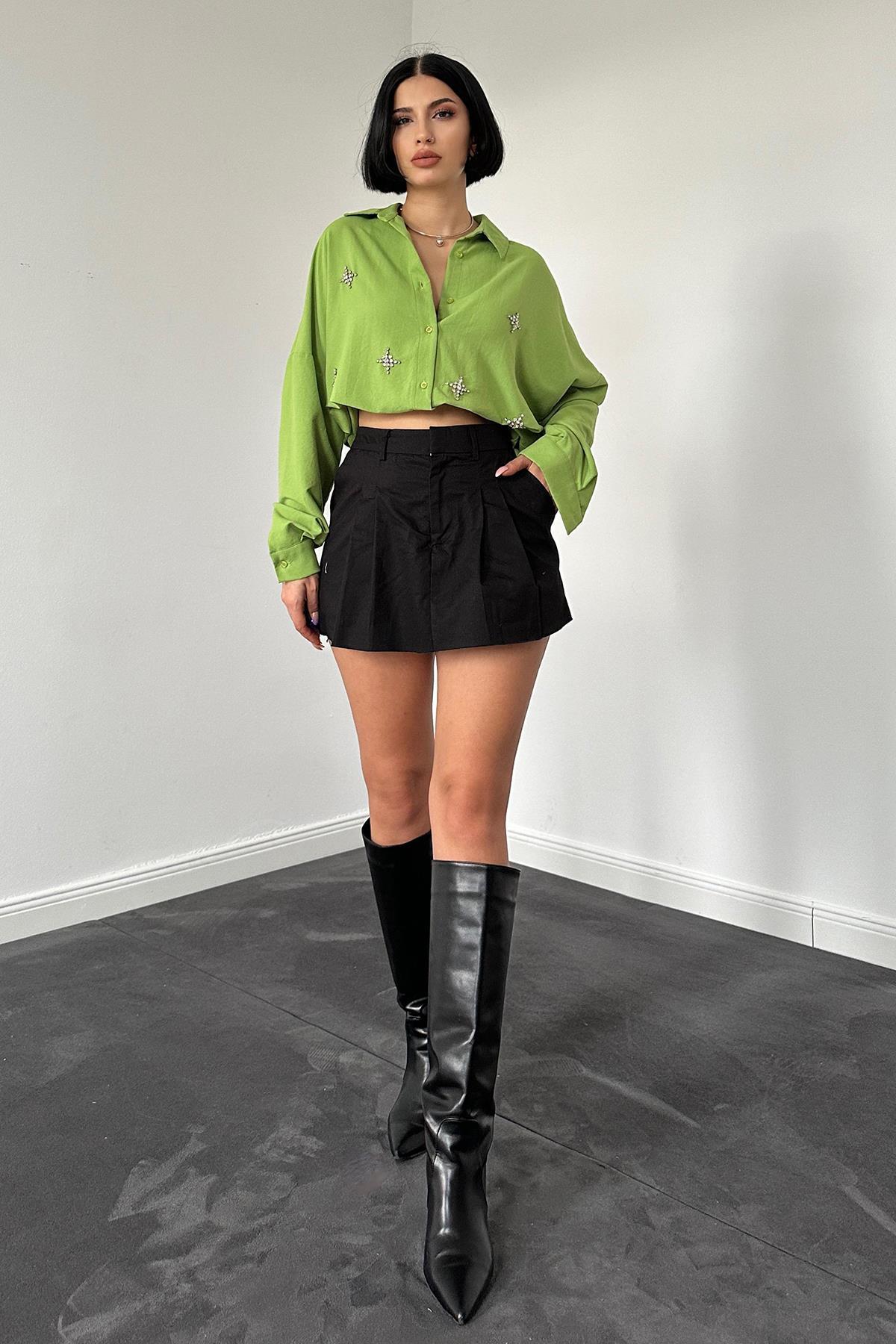 Wholesale Green Classic Pattern Hand Embroidered Shirt