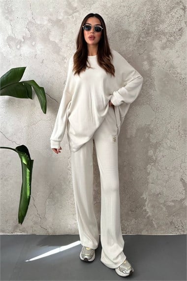 Off-White Classic Ribbed Sweater And Trousers Set