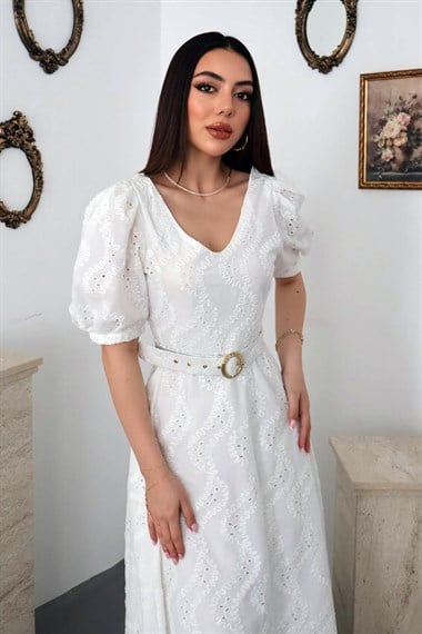 Ekru V Yakalı Elbise