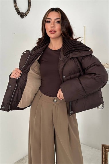 Kahverengi Yakası Örgü Detaylı Mont