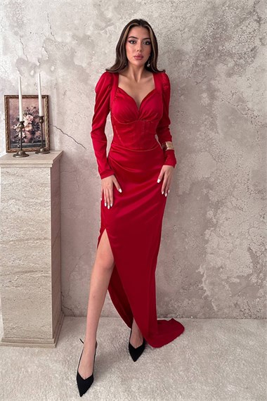 Red Dress With Cups And Slit