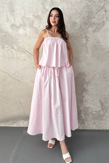 Pembe Volanlı Bluz Ve Etek Takım