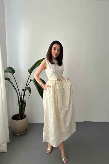 Toptan Bej 3d Brode Detaylı Elbise