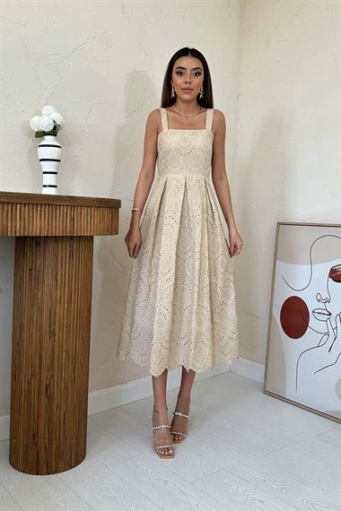 Toptan Bej Askılı Aparatlı Brode Elbise