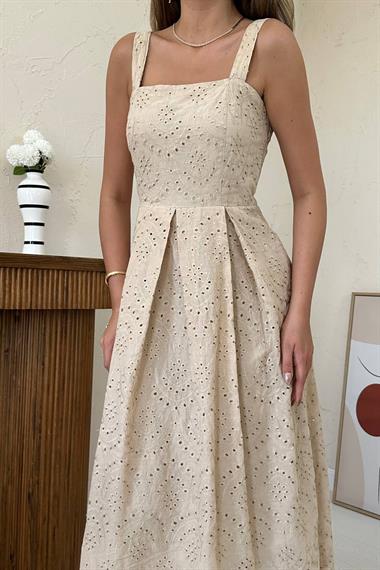 Toptan Bej Askılı Aparatlı Brode Elbise