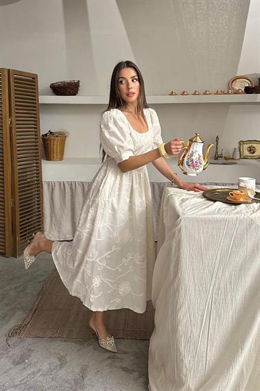 Toptan Bej Balon Kollu Brode Elbise