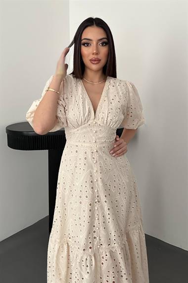 Toptan Bej Büzgü Detaylı Dantelli Brode Elbise