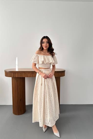 Toptan Bej Gipeli Bluz Etek Takım