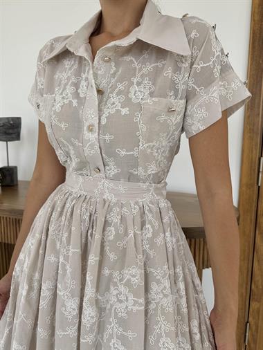 Toptan Bej Gömlek ve Etek Takım