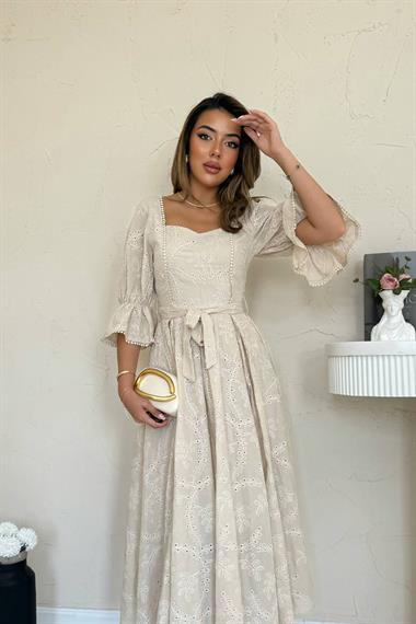 Toptan Bej Kolu Lastikli Brode Elbise