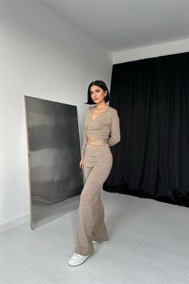 Toptan Bej Triko Takım