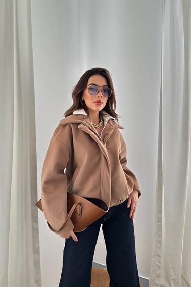 Toptan Bej Tüylü Bomber Ceket