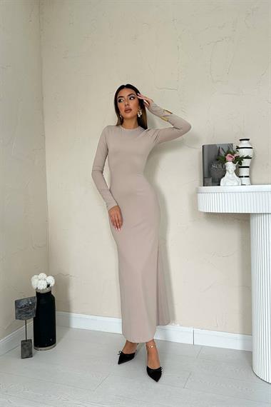 Toptan Bej Vücudu Saran Uzun Elbise