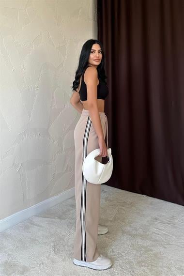 Toptan Bej Yanları Şeritli Pantolon