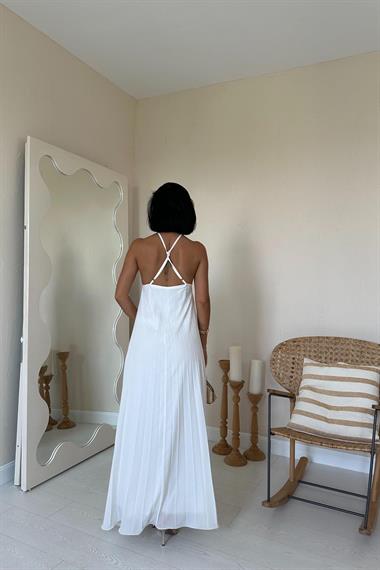 Toptan Beyaz Askılı Pileli Elbise
