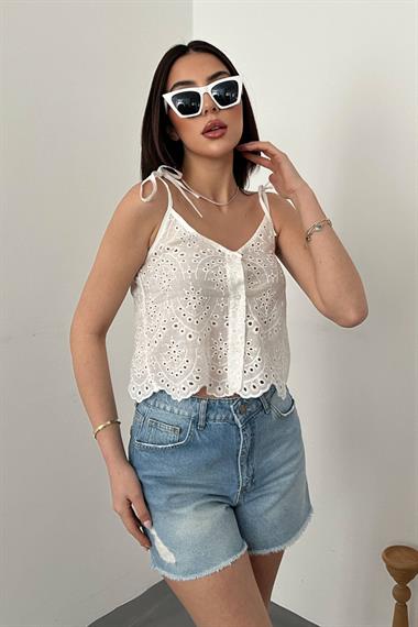 Wholesale White Laced Embroidered Blouse