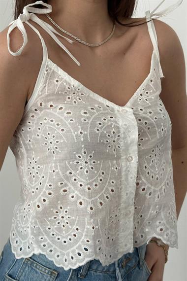 Wholesale White Laced Embroidered Blouse