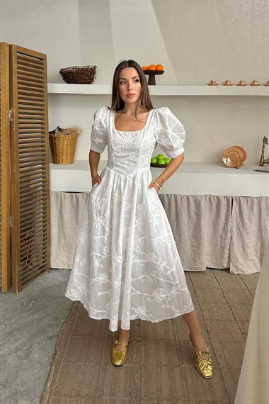 Toptan Beyaz Balon Kollu Brode Elbise