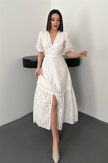 Toptan Beyaz Büzgü Detaylı Dantelli Brode Elbise