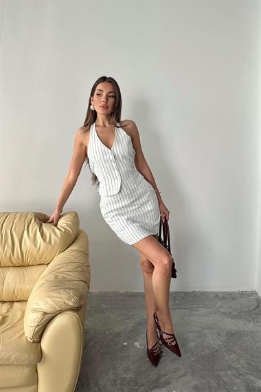 Toptan Beyaz Çizgili Yelek Ve Etek Takım