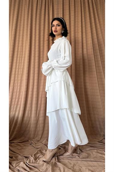 Toptan Beyaz Gül Kemerli Kat Kat Elbise