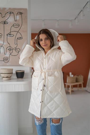 Toptan Beyaz Kapüşonlu Şişme Mont