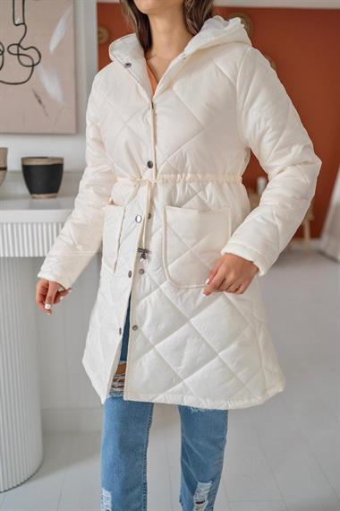 Toptan Beyaz Kapüşonlu Şişme Mont