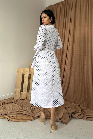 Toptan Beyaz Katlı Fırfır Detaylı V Yaka Elbise