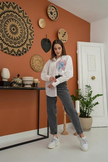 Toptan Beyaz Nakışlı Gömlek