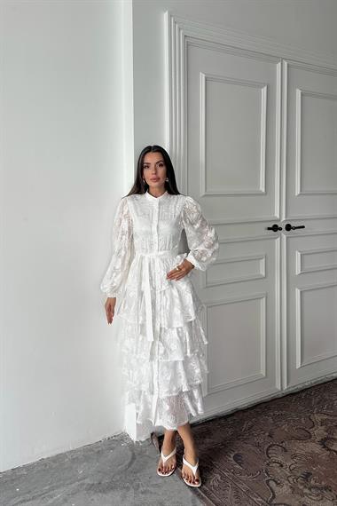 Toptan Beyaz Valonlu Şeritli Kat Kat Elbise