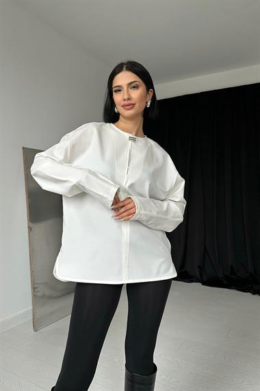 Toptan Beyaz Yakası Broşlu Bluz