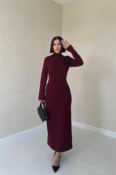 Toptan Bordo Omzu Güllü Düz Elbise