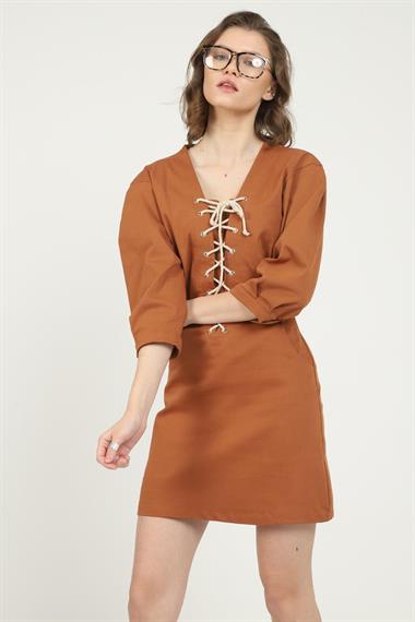Toptan Camel Dekolteli ve Bağcık Detay Elbise