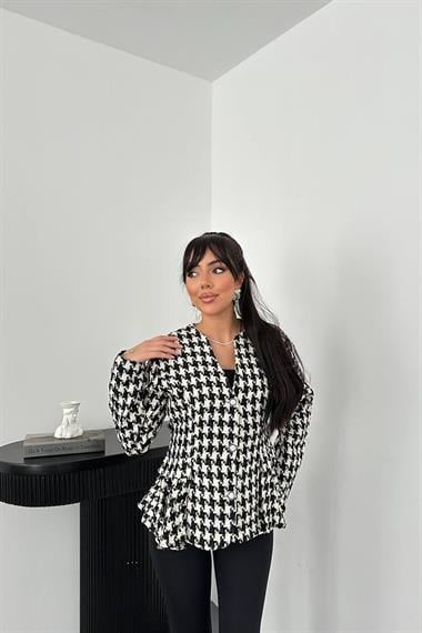 Toptan Ekru Arka Fiyonk Detaylı Ceket