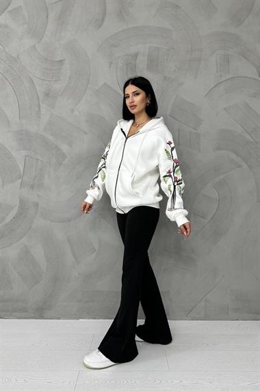 Wholesale Ecru Embroidered Sweatshirt