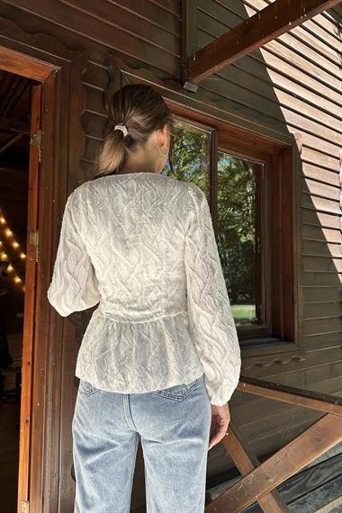 Toptan Ekru Önü Düğmeli Bluz