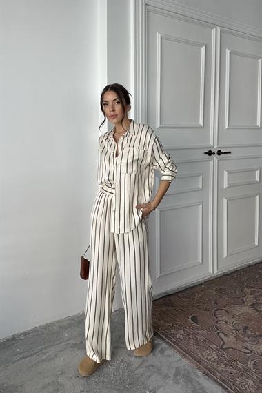 Toptan Kahverengi Çizgili Saten Takım