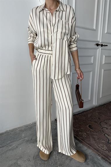 Toptan Kahverengi Çizgili Saten Takım