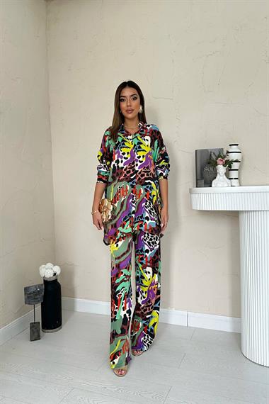 Toptan Kahverengi Dijital Desenli Gömlek ve Pantolon Takım