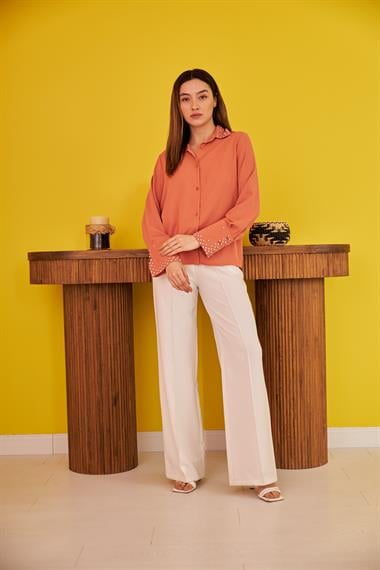 Оптовая продажа плитки Джессика Стоун Широкая рубашка с манжетами