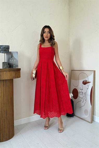 Toptan Kırmızı Askılı Aparatlı Brode Elbise