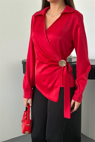 Toptan Kırmızı Düğme Detaylı Saten Bluz