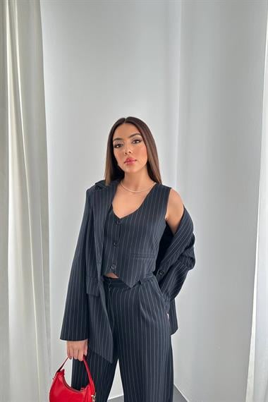 Toptan Lacivert Çizgili Üçlü Takım