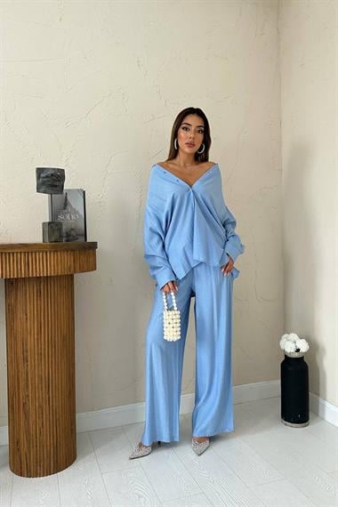 Toptan Mavi Alice Gömlek ve Bol Kesim Pantolon Takım