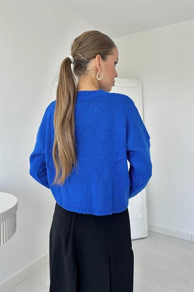 Toptan Mavi Faça ve Zincirli Triko Kazak