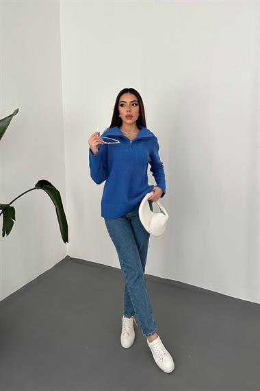 Toptan Mavi Fermuarlı ve Boğazlı Triko Kazak